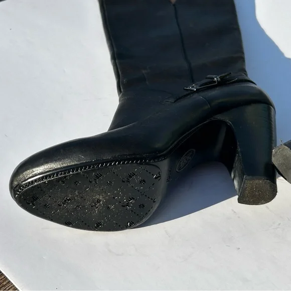 Sofft Black Leather Side 1/2 Zip Boots Sculpted Edge 4 1/2” Angled Heel Size 8.5 - Picture 10 of 15